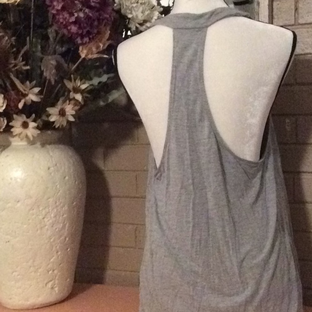 Vest - Picture 3 of 4